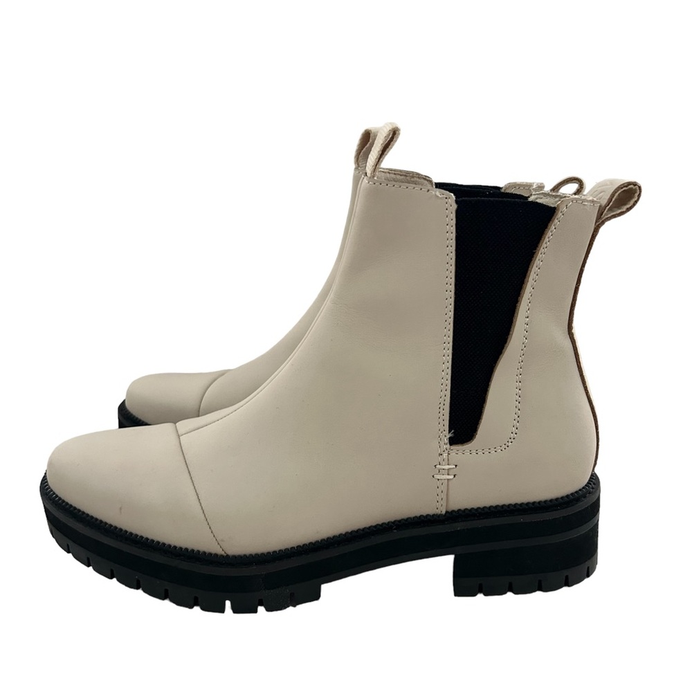 TOMS Dakota Beige Leather Water Resistant Pull On Boots 9